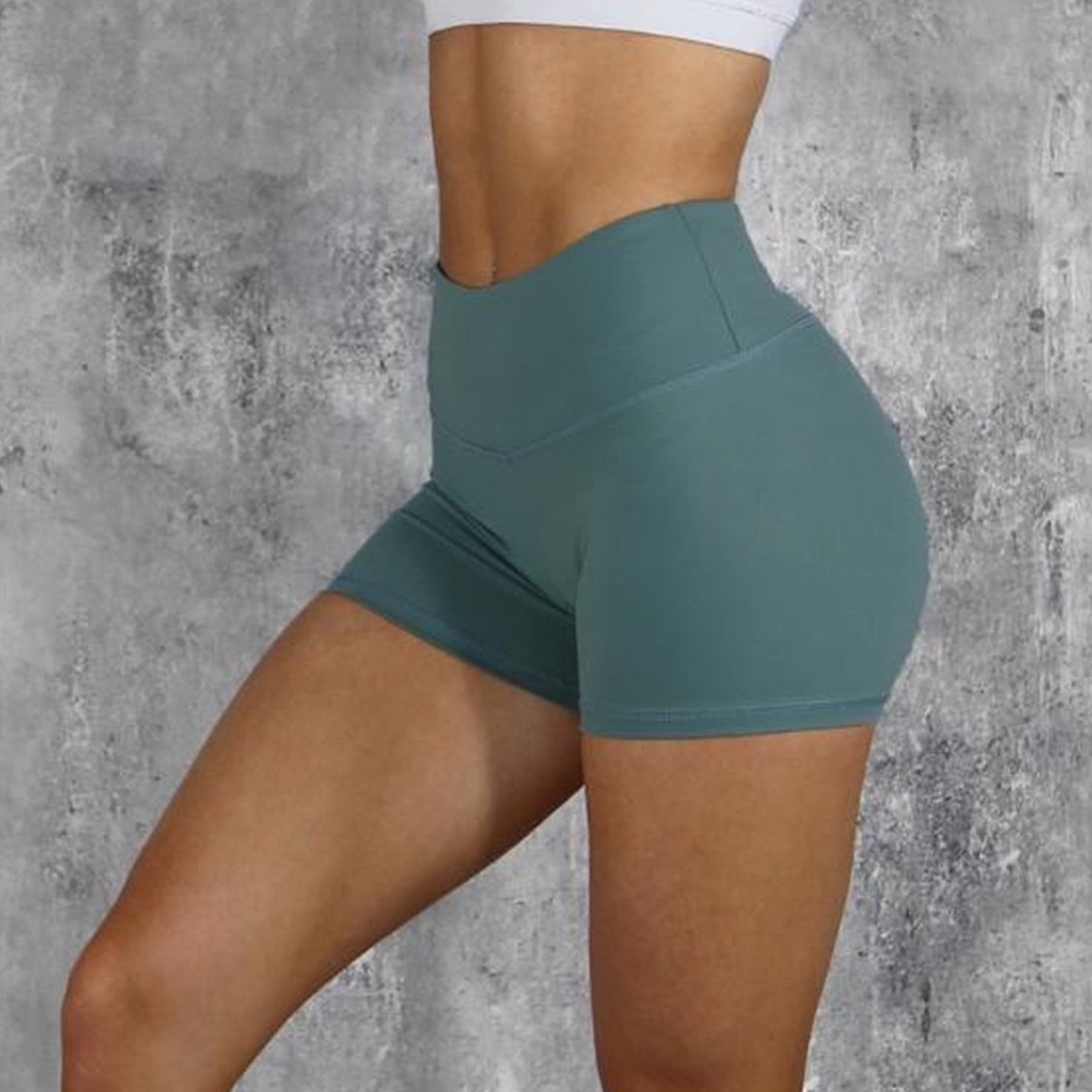 Rooster tail shorts